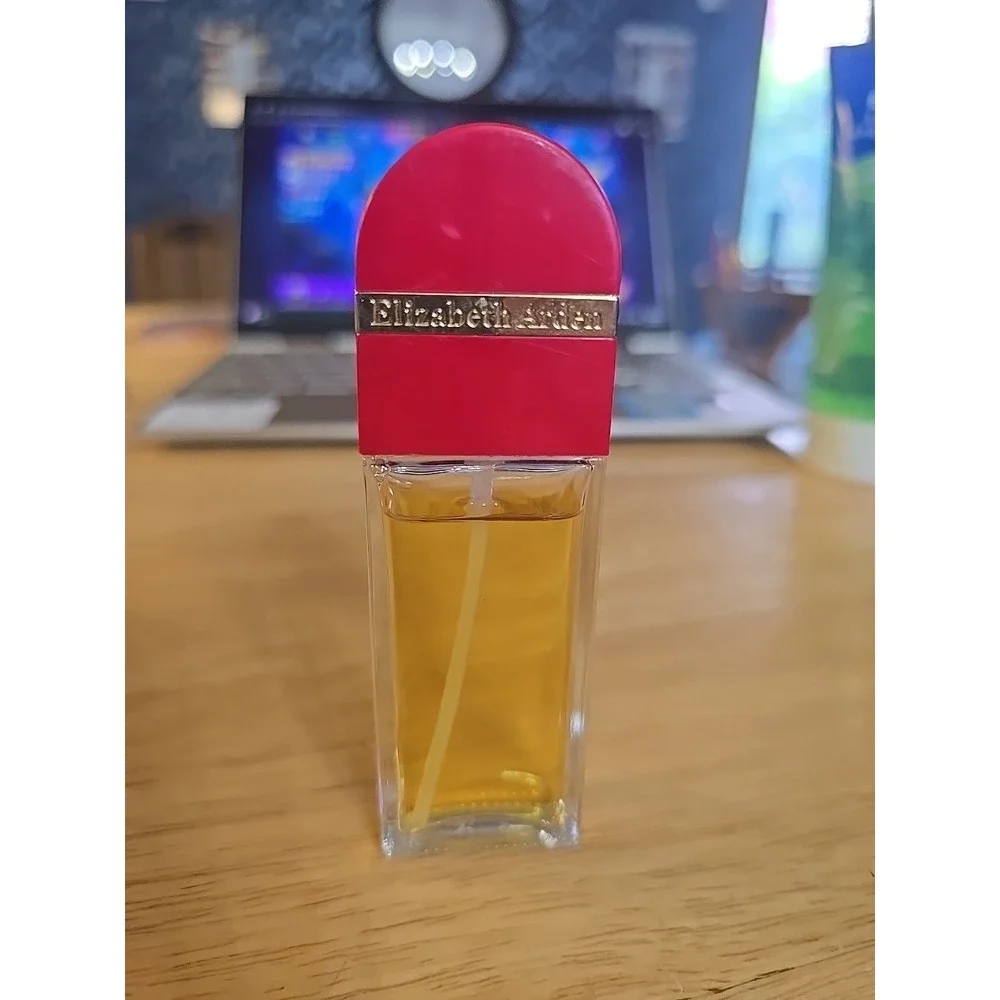 Elizabeth Arden Red Door .85 oz. partial‎   90% Full